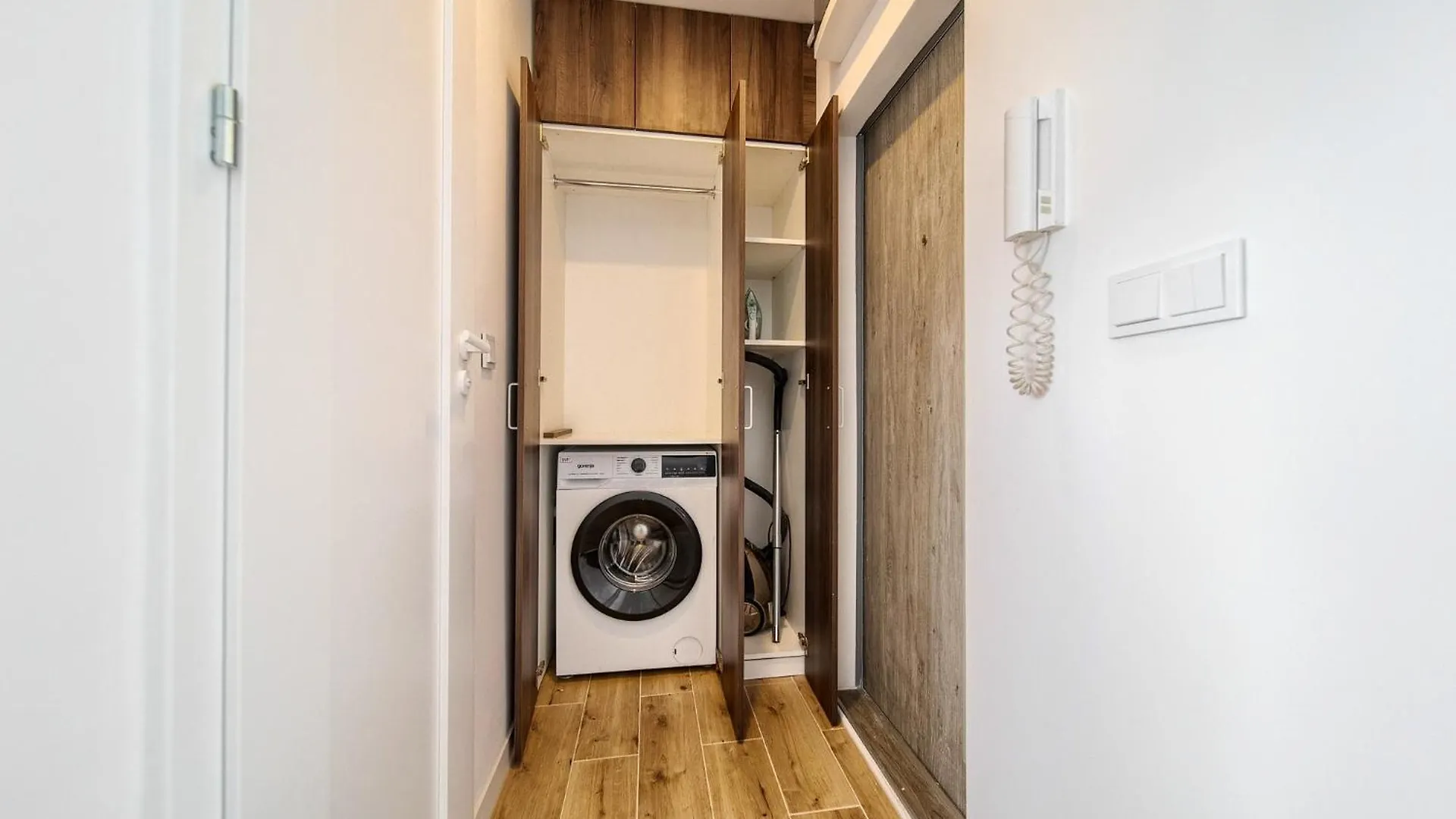 Green Harmony Apartment Breslavia Polonia
